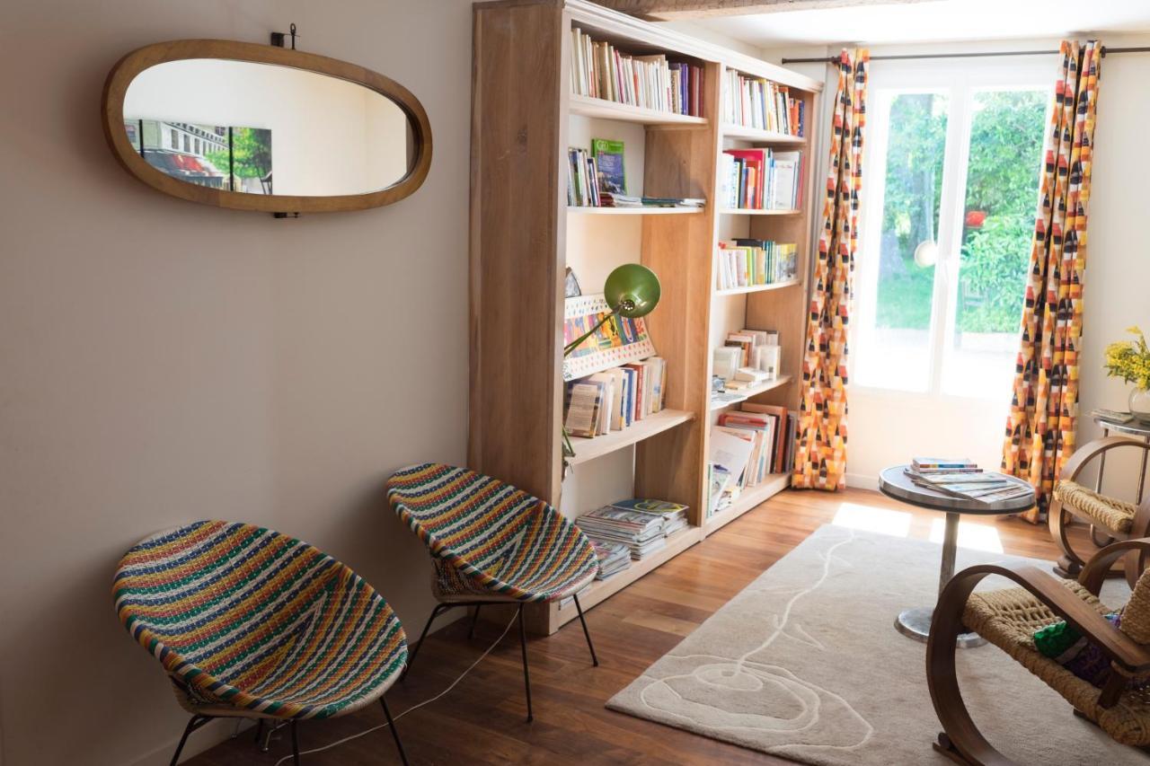 Saint-Génis Domaine Castell De Bles Bed & Breakfast エクステリア 写真