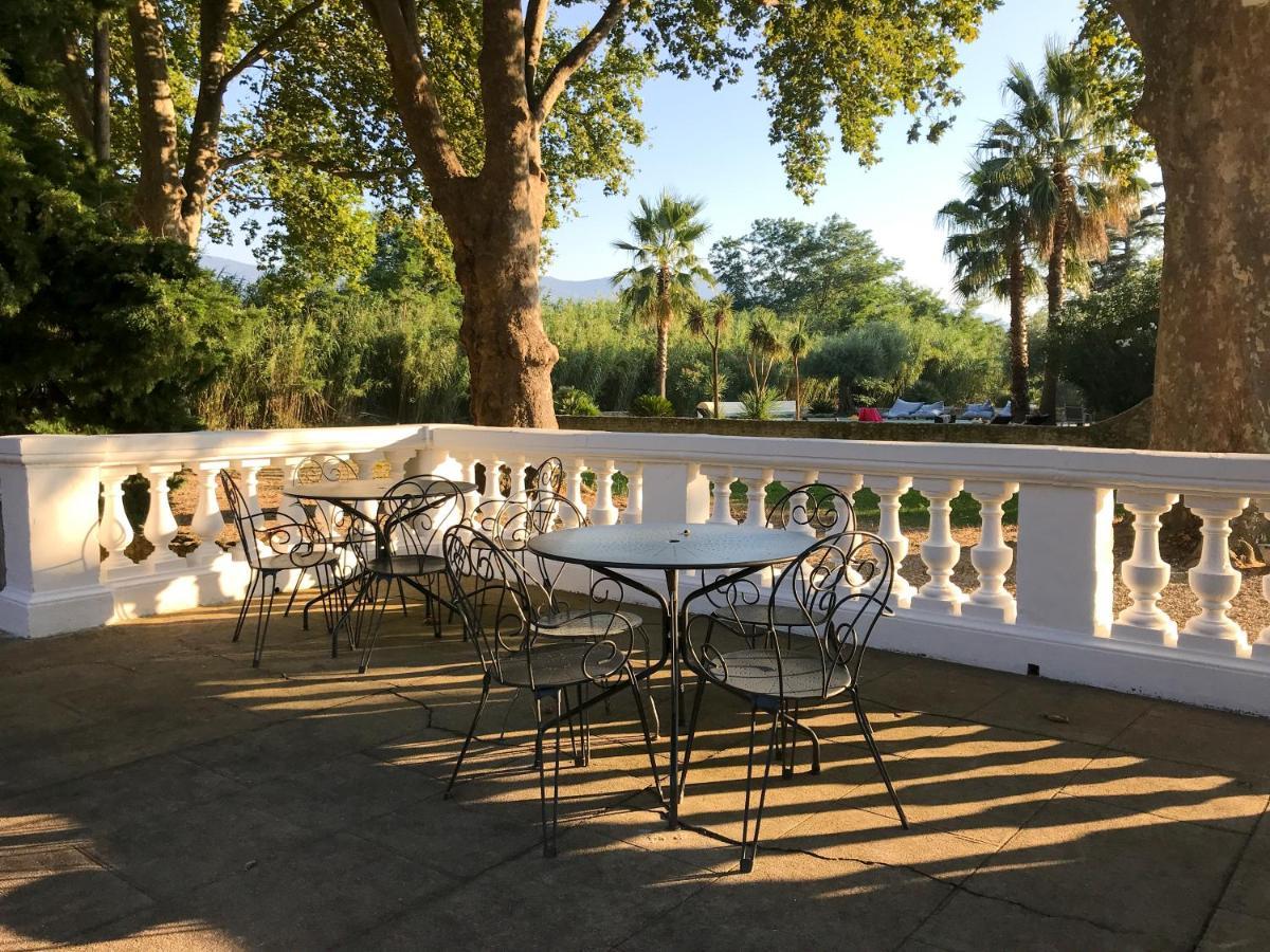 Saint-Génis Domaine Castell De Bles Bed & Breakfast エクステリア 写真