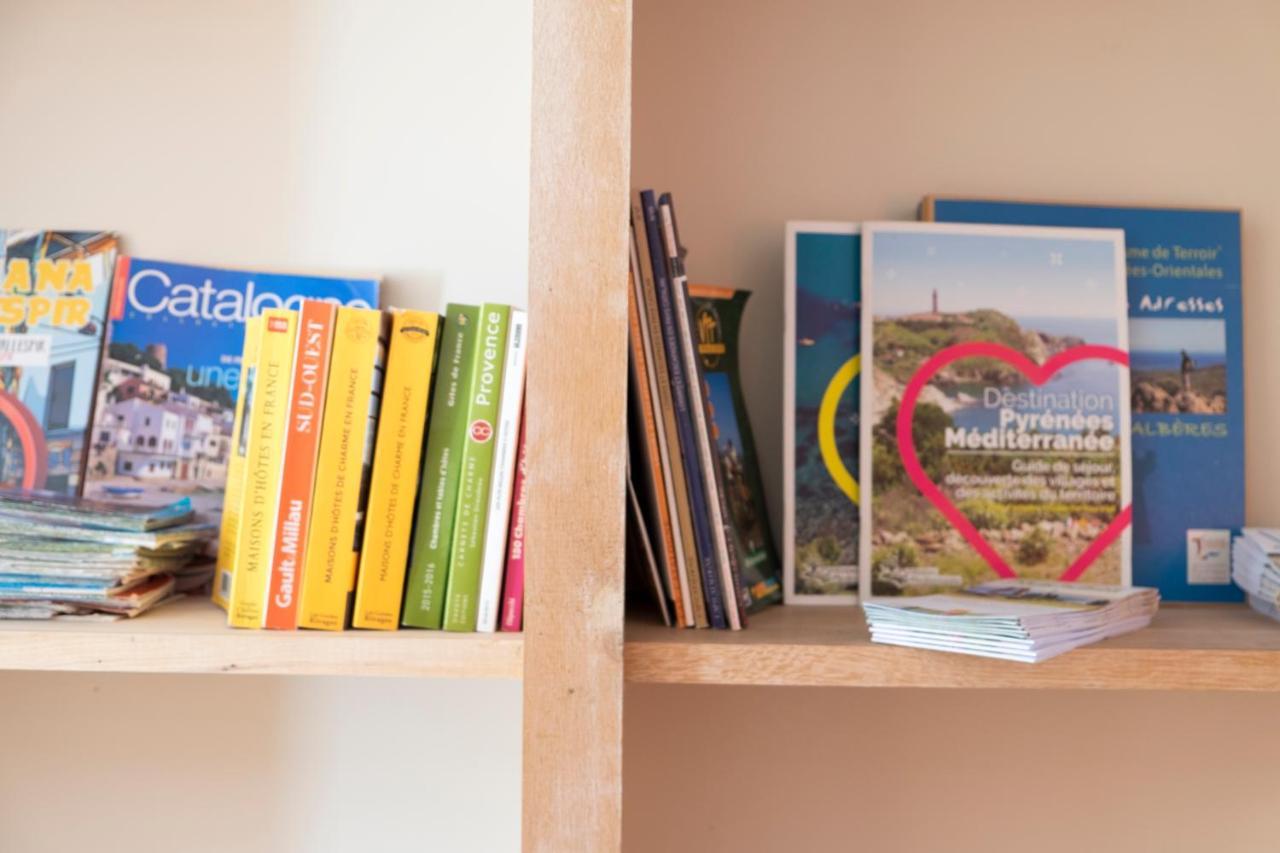 Saint-Génis Domaine Castell De Bles Bed & Breakfast エクステリア 写真