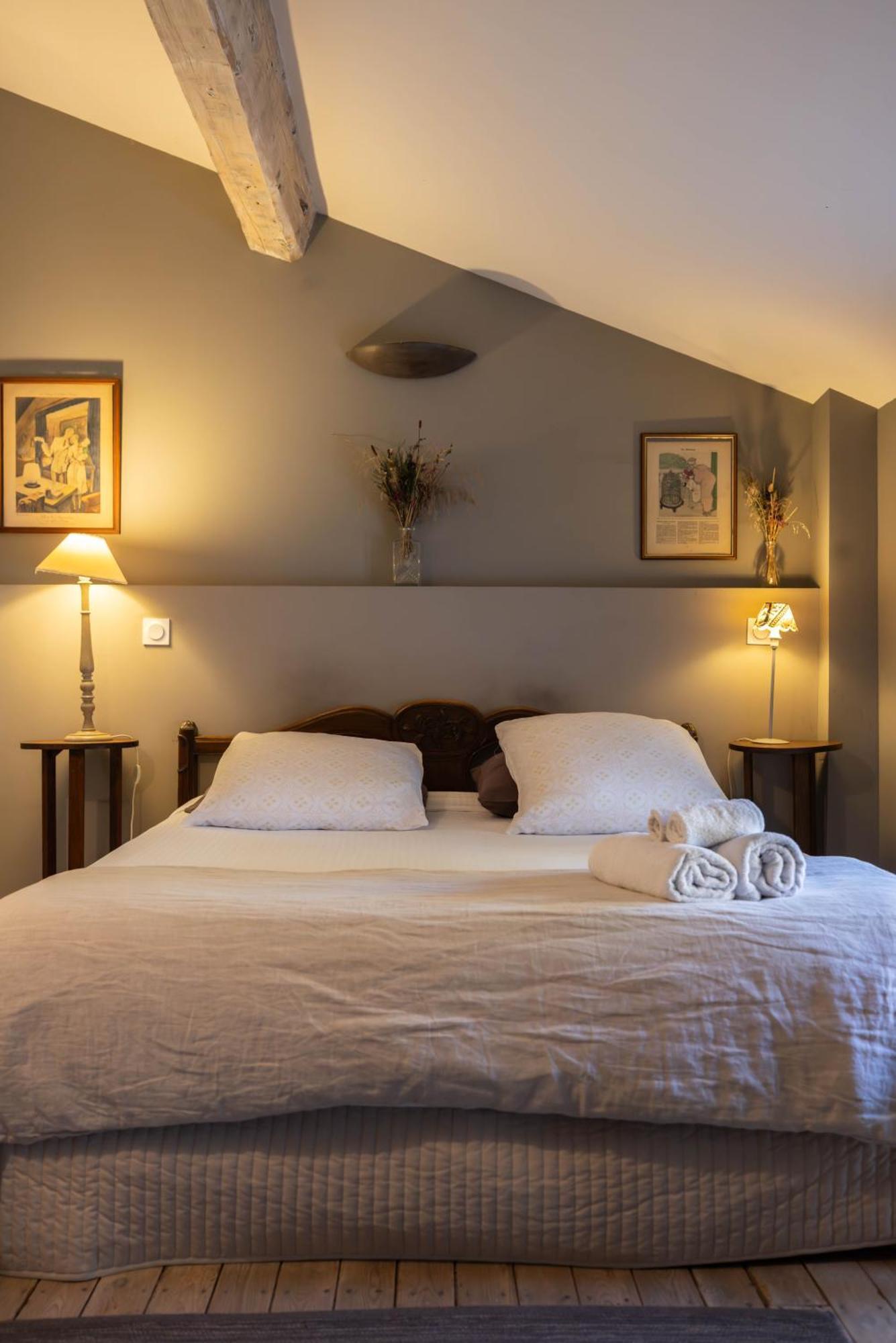 Saint-Génis Domaine Castell De Bles Bed & Breakfast 部屋 写真